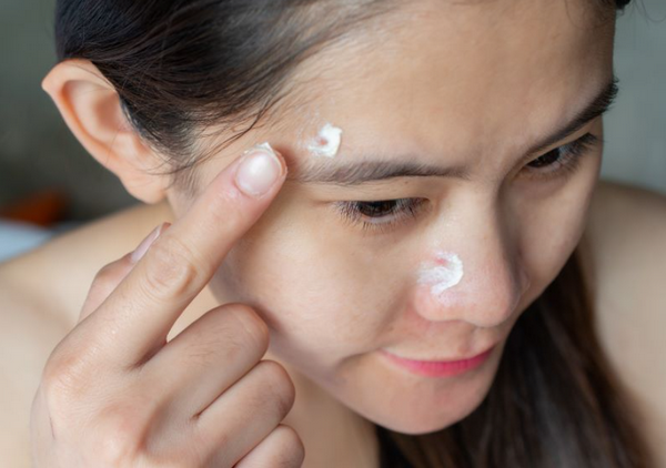 Hoạt chất điều trị mụn trứng cá và cách sử dụng an toàn