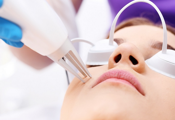 Mụn trứng cá có gây sẹo không? Cách phòng tránh sẹo do mụn