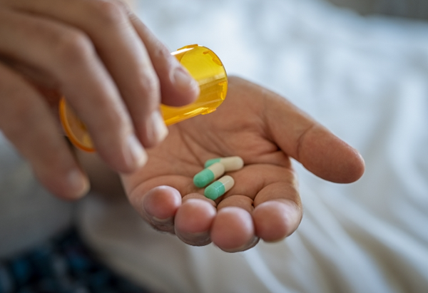 Mụn trứng cá tái phát không, hướng dẫn điều trị duy trì