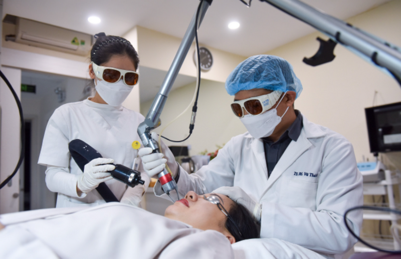 Bác sĩ da liễu và thẩm mỹ Vũ Thái Hà