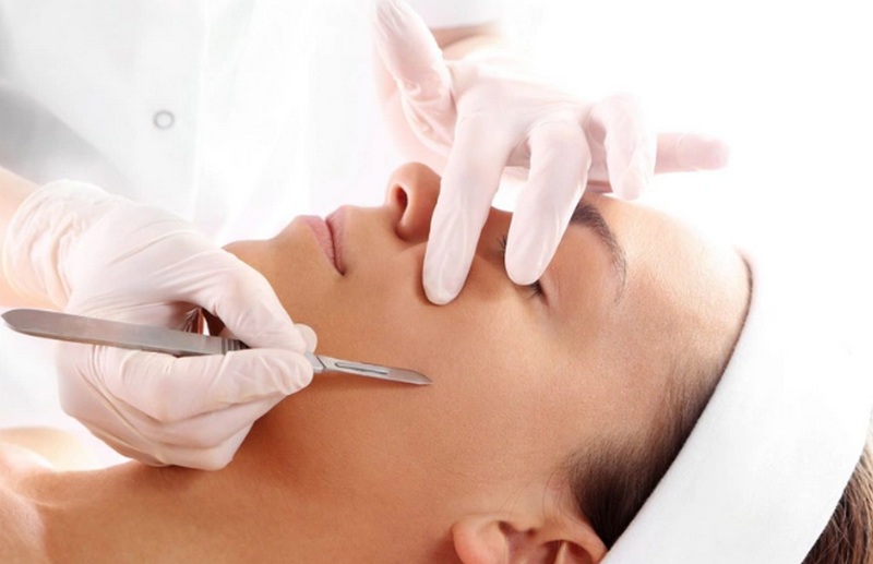 Có nên triệt lông mặt? Tác hại của triệt lông mặt là gì?