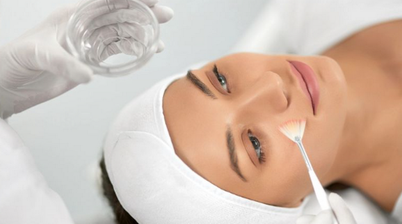 Tổng quan peel da trong trẻ hóa và điều trị da liễu