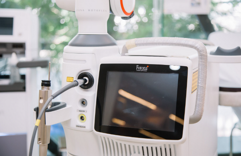 Laser Fotona 4D: Quy trình 4 bước, ưu nhược điểm và cơ chế trẻ hóa da