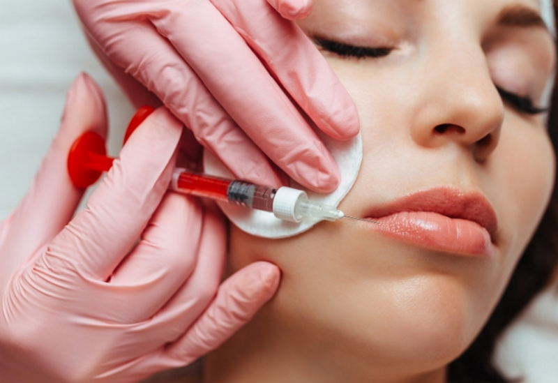 Môi trái tim là gì? Kiểu dáng phù hợp với ai?