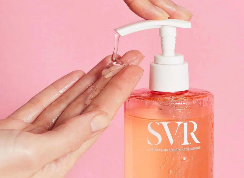 sữa rửa mặt cho da nhạy cảm